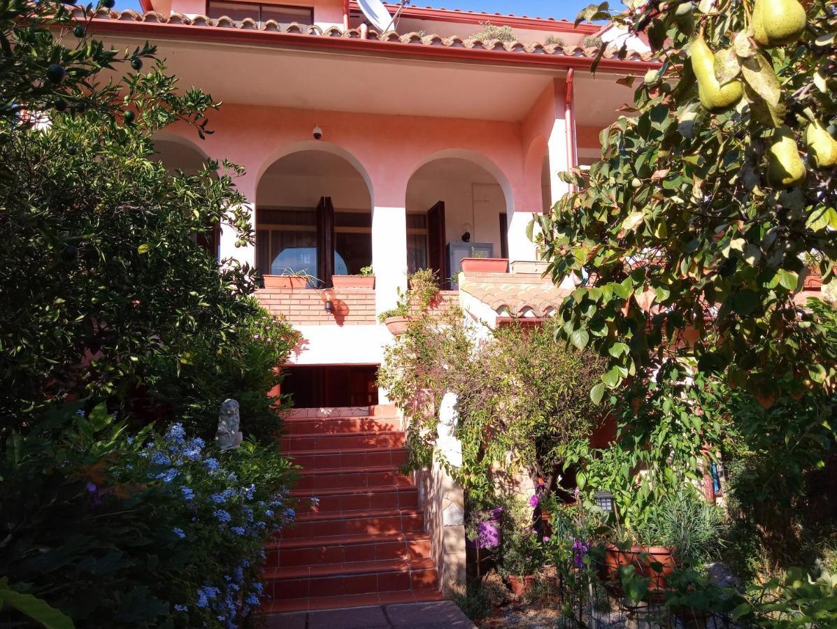 Villa Corrias Siliqua Екстер'єр фото