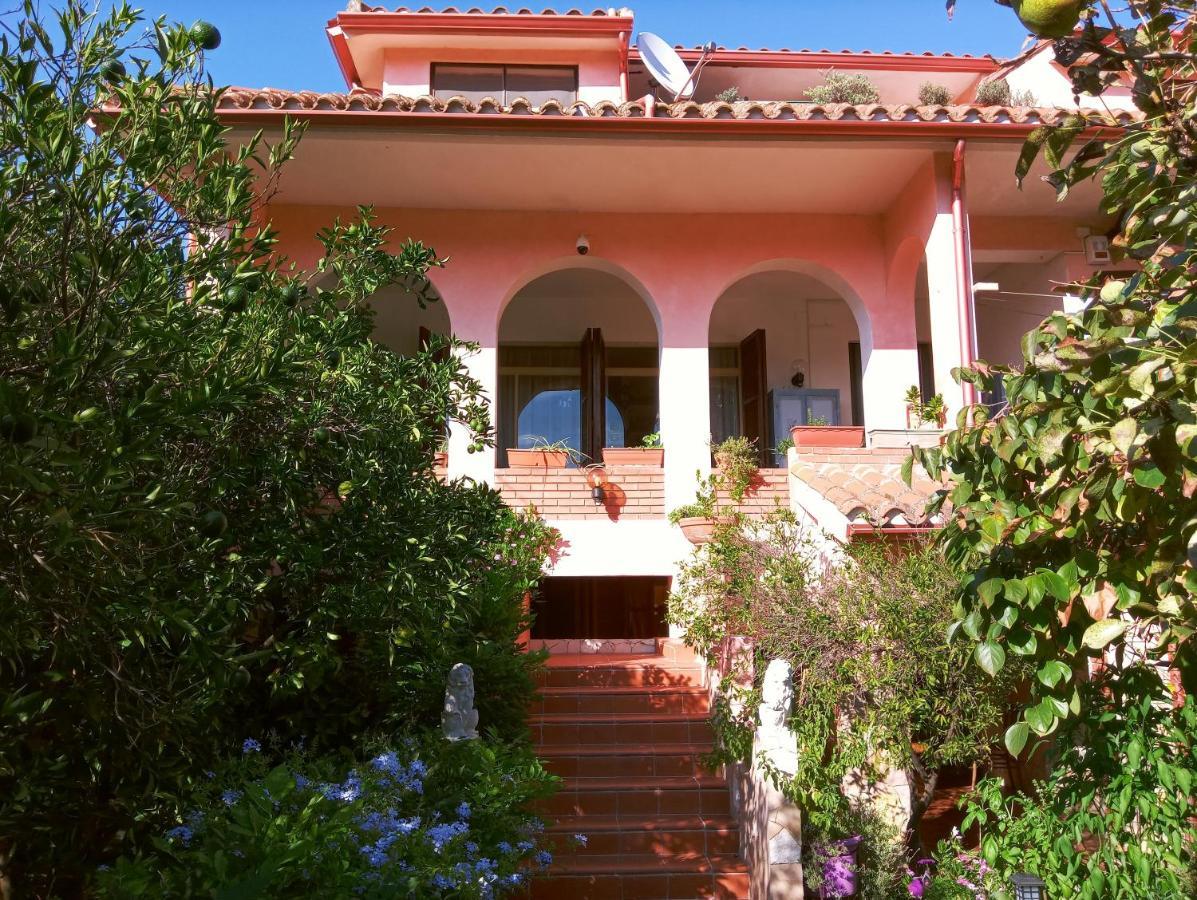 Villa Corrias Siliqua Екстер'єр фото