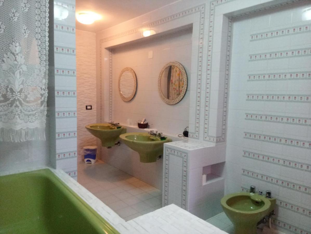 Villa Corrias Siliqua Екстер'єр фото