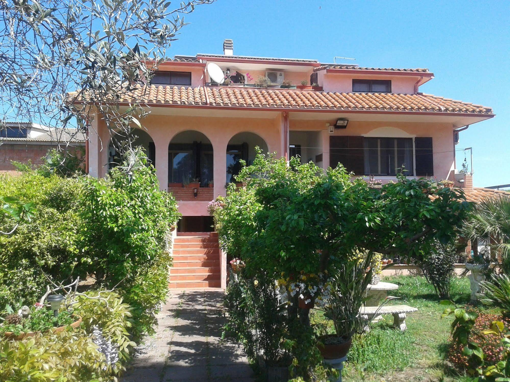 Villa Corrias Siliqua Екстер'єр фото