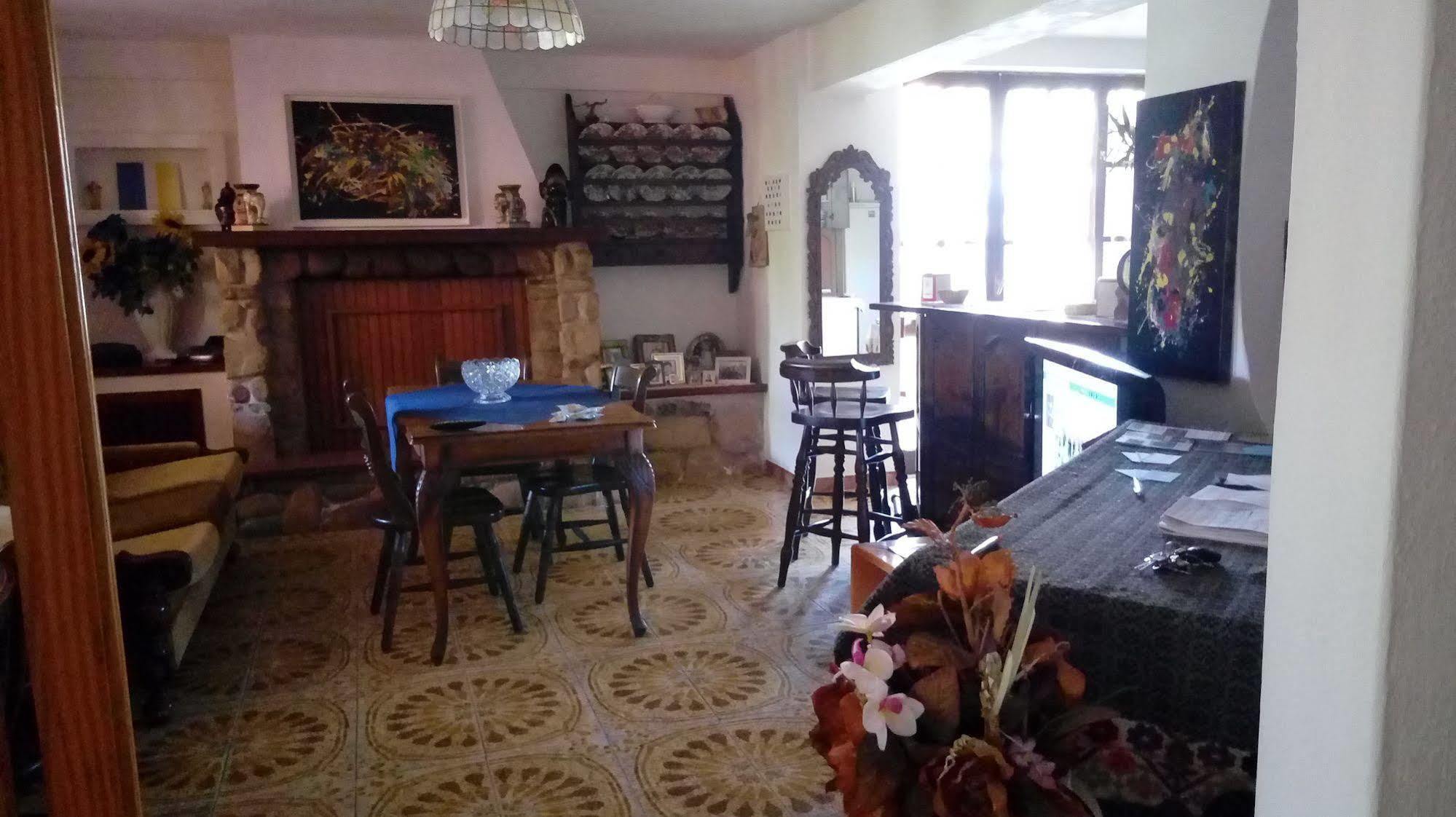 Villa Corrias Siliqua Екстер'єр фото