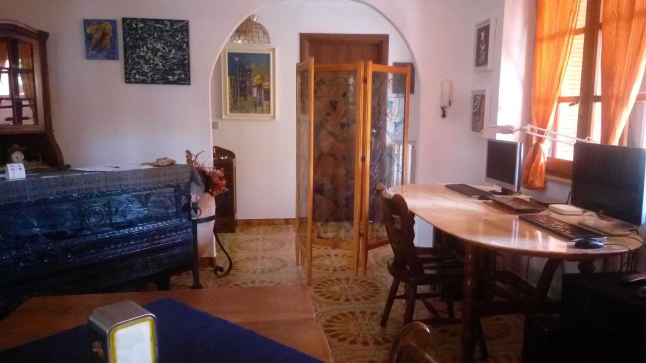 Villa Corrias Siliqua Екстер'єр фото